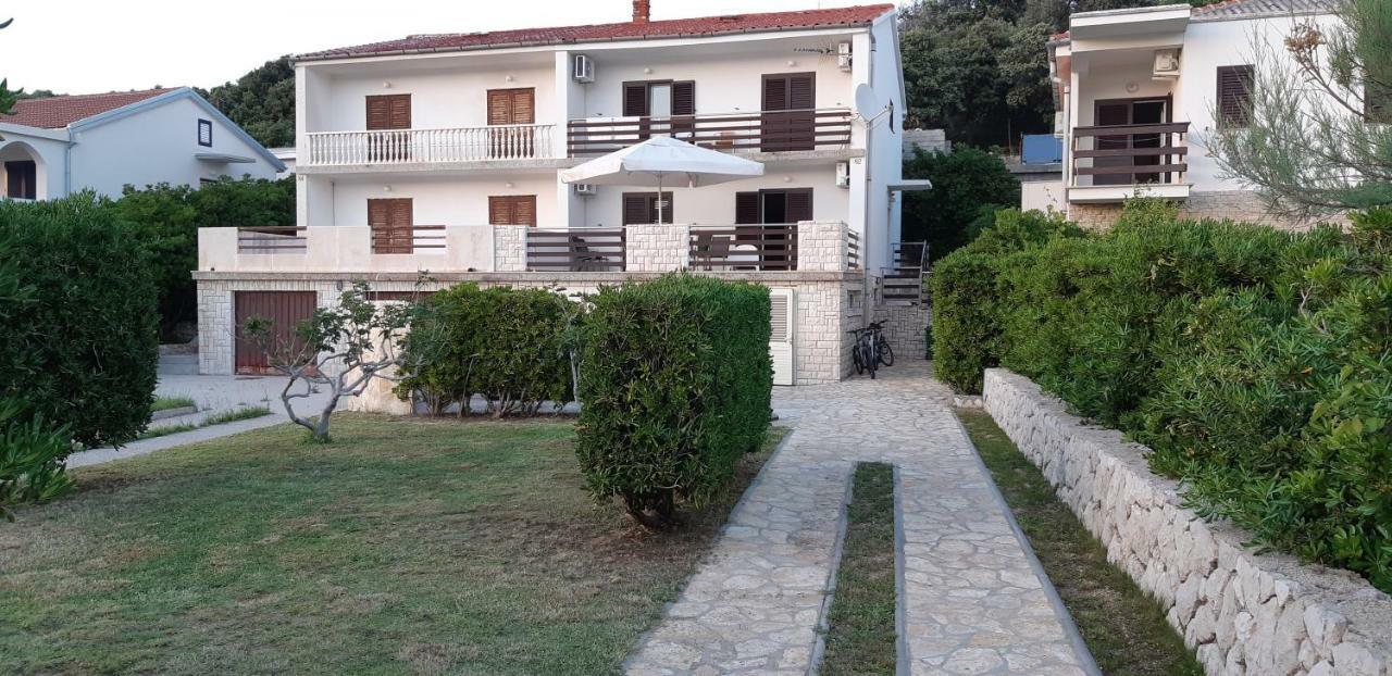 Apartments Marzic Pag Town Exterior photo